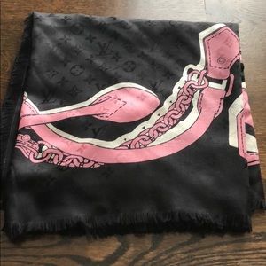 LOUIS VUITTON scarf